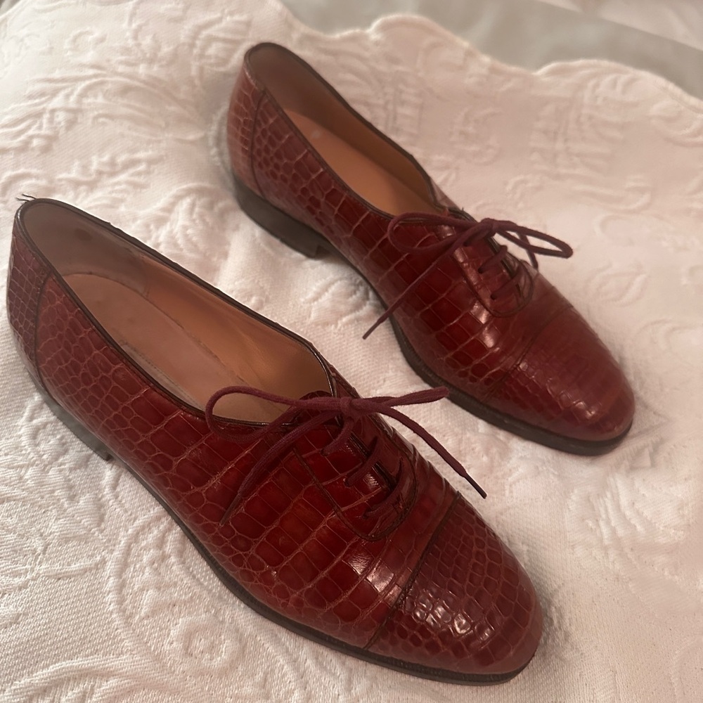 Manolo Blahnik lace up crocodile loafers